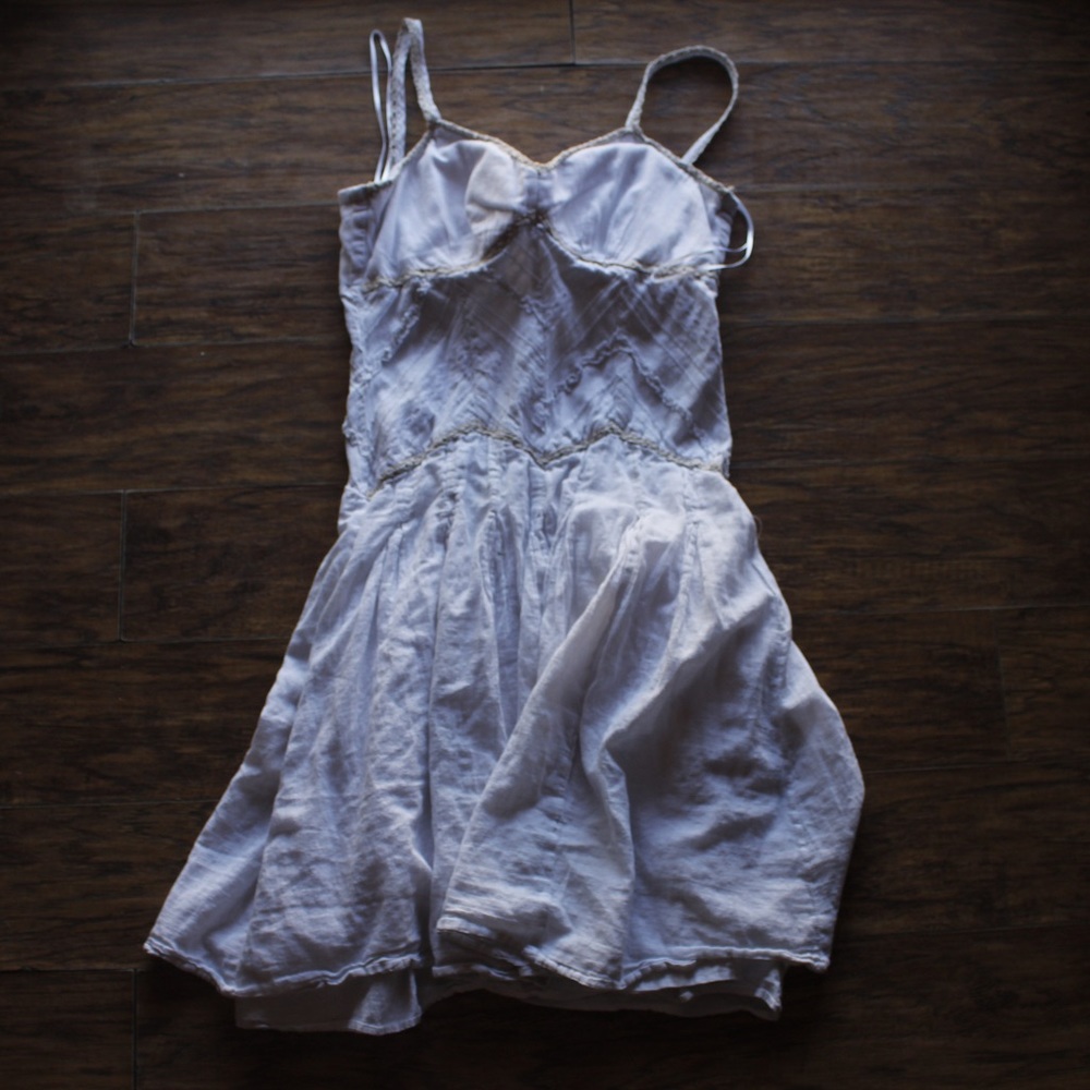 sangria white dress